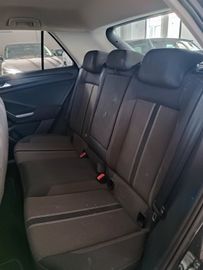 Volkswagen T-Roc - 8