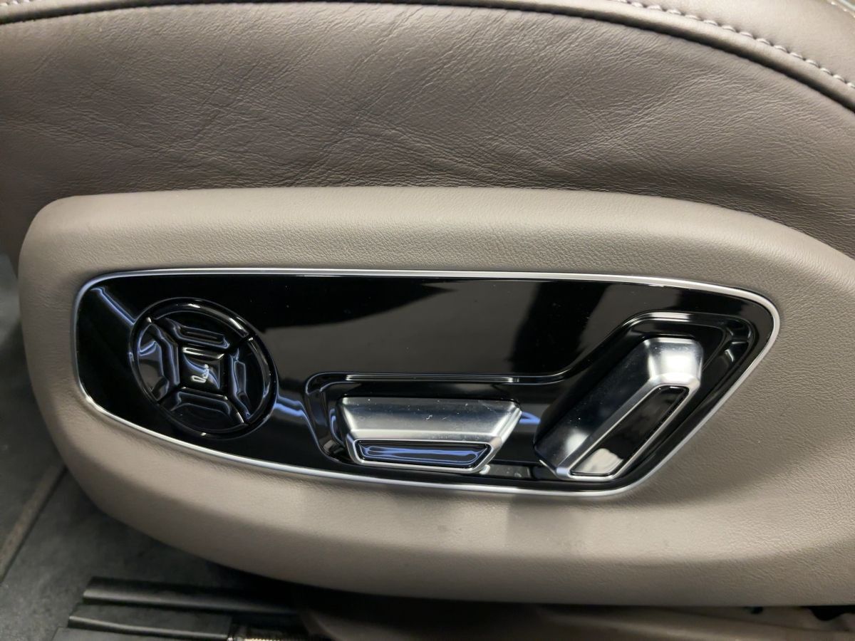 Audi A8 - Bild 17