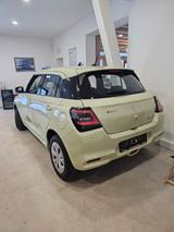 Suzuki Swift HYBRID ALLGRIP Club 5 Jahre Garantie - mit Benzin-Antrieb: Kleinwagen