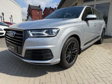 Audi Q7 - 1