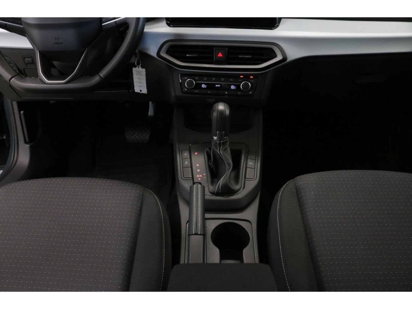 Fahrzeugabbildung SEAT Ibiza Style Automatik Kamera Navi SHZ PDC Alu LE
