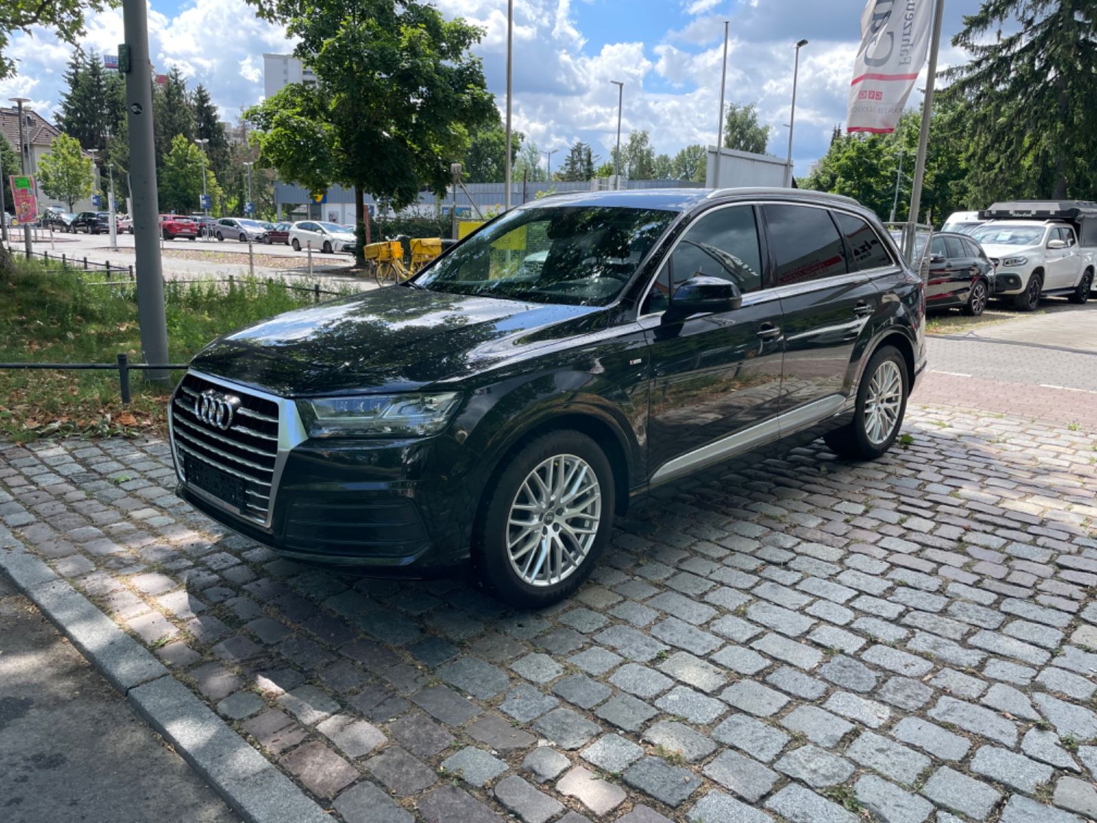 Fahrzeugabbildung Audi Q7 3.0 TDI quattro S-Line*Sitzbelüftung*Head-Up*