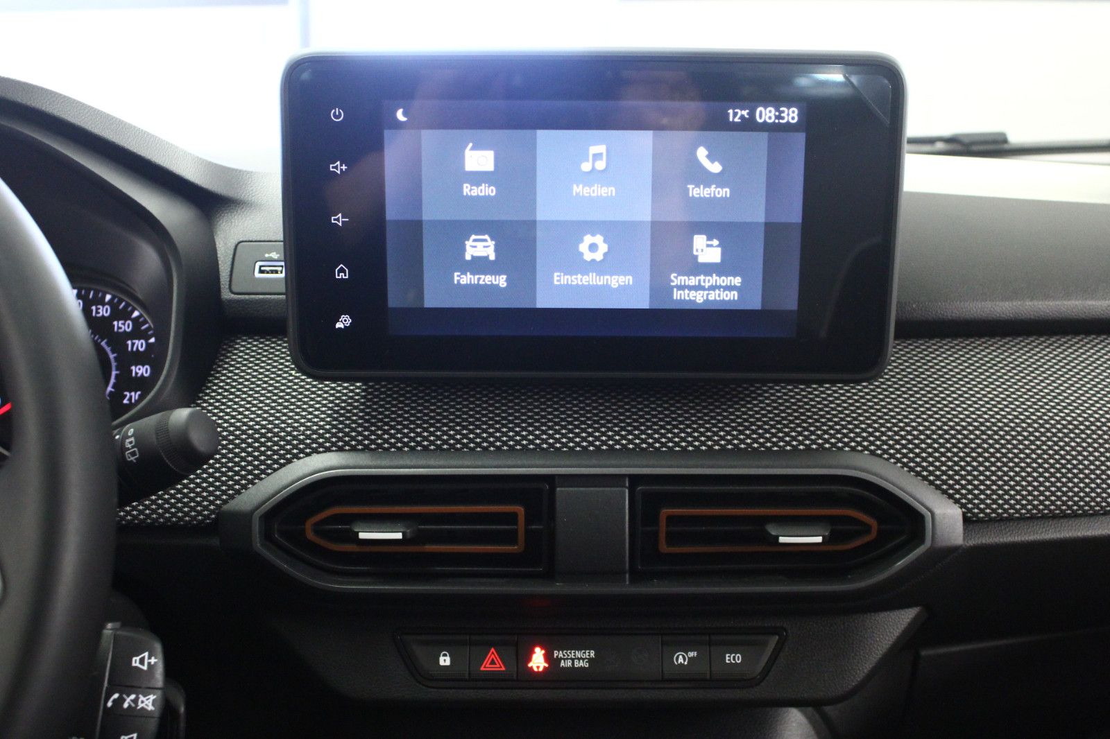 Fahrzeugabbildung Dacia Sandero TCe 90 Stepway Expression *Allwetterreif