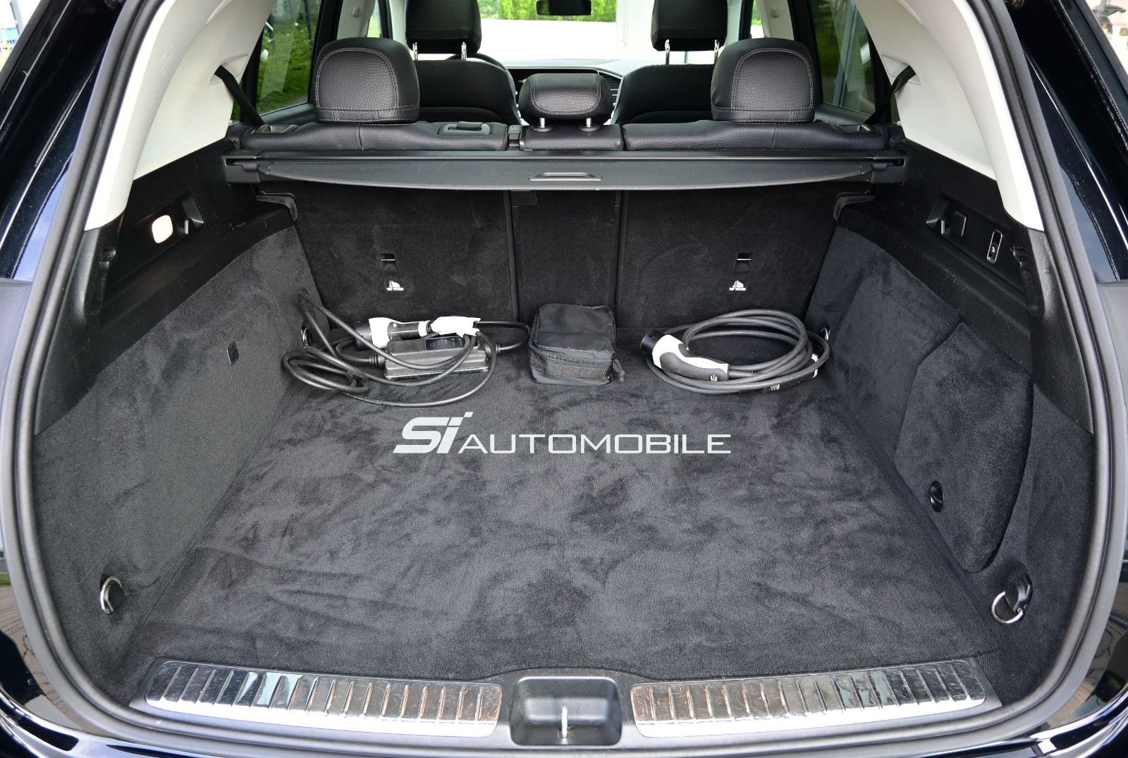 Fahrzeugabbildung Mercedes-Benz GLE 350 de 4M. °ACC°AHK°AIRMATIC°BURMESTER°360°