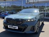 BMW i5 M60 xDr.M Pro PanoD.Sitzbel Bo+Wi.SurView AHK - BMW i5 mit Panoramadach