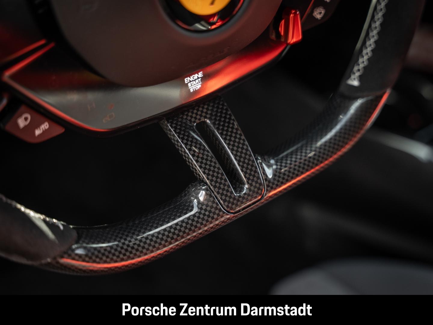 Ferrari SF90 Stradale Asseto Fiorano NP:562.850€
