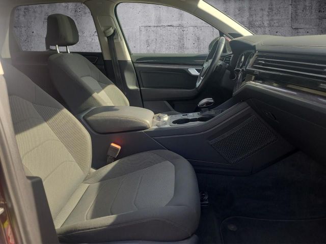 Touareg 3.0TDI V6 AHK DynAudio Kamera Pano