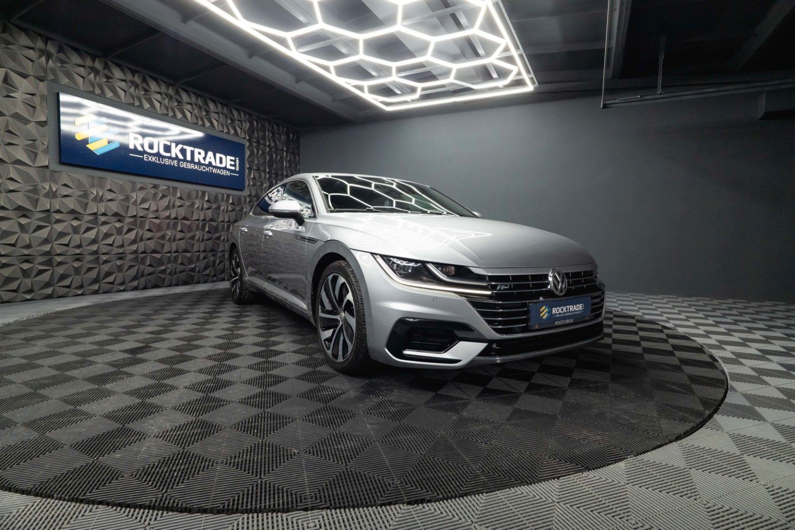 Fahrzeugabbildung Volkswagen Arteon R-Line+ | ACC | Massage | LED | 19 Zoll