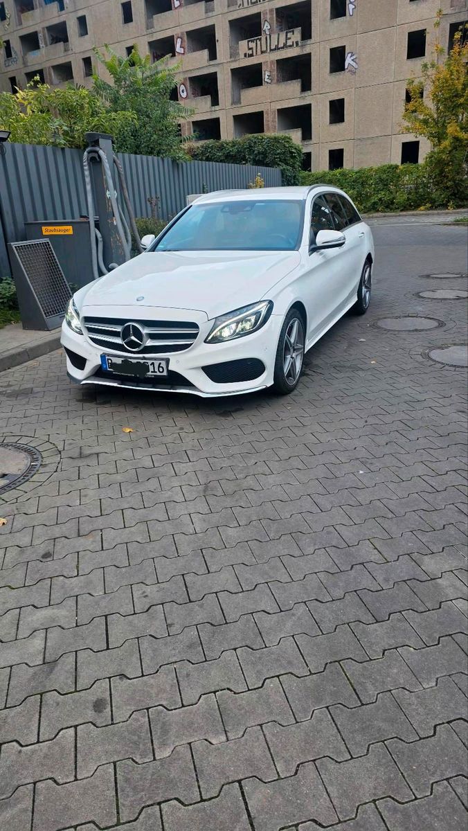 MERCEDES-BENZ Mercedes-Benz C250d 4MATIC AMG Line 9G-TRO...