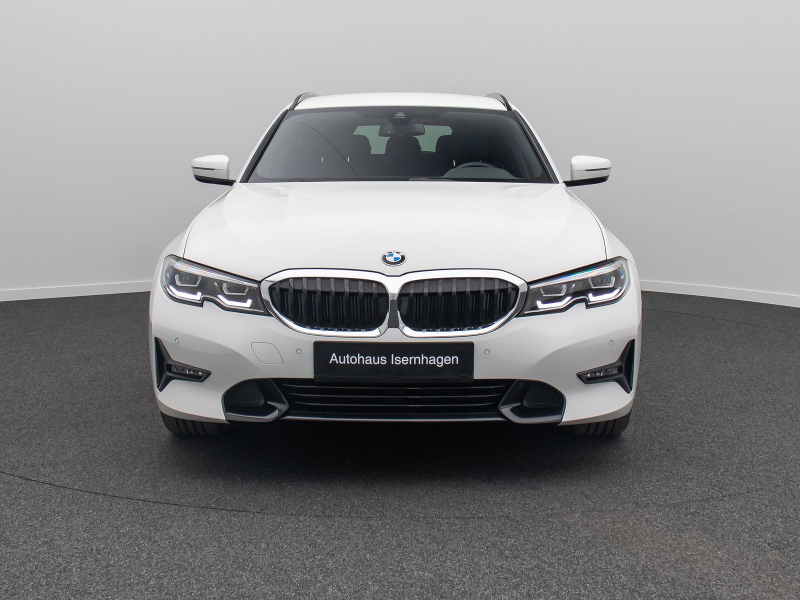 Fahrzeugabbildung BMW 330i Sport Line DAB Alarm MSport Lenkrhzg 19Zoll
