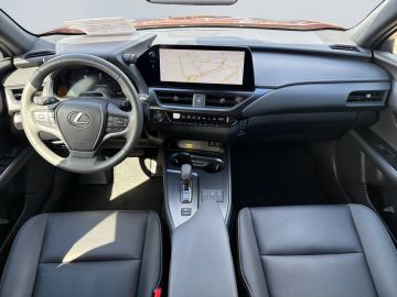 Lexus UX - 11