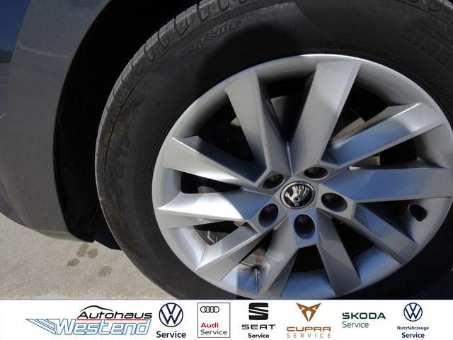 Fahrzeugabbildung SKODA Superb Combi Style 2.0l TDI 147kW 4x4 DSG Navi L