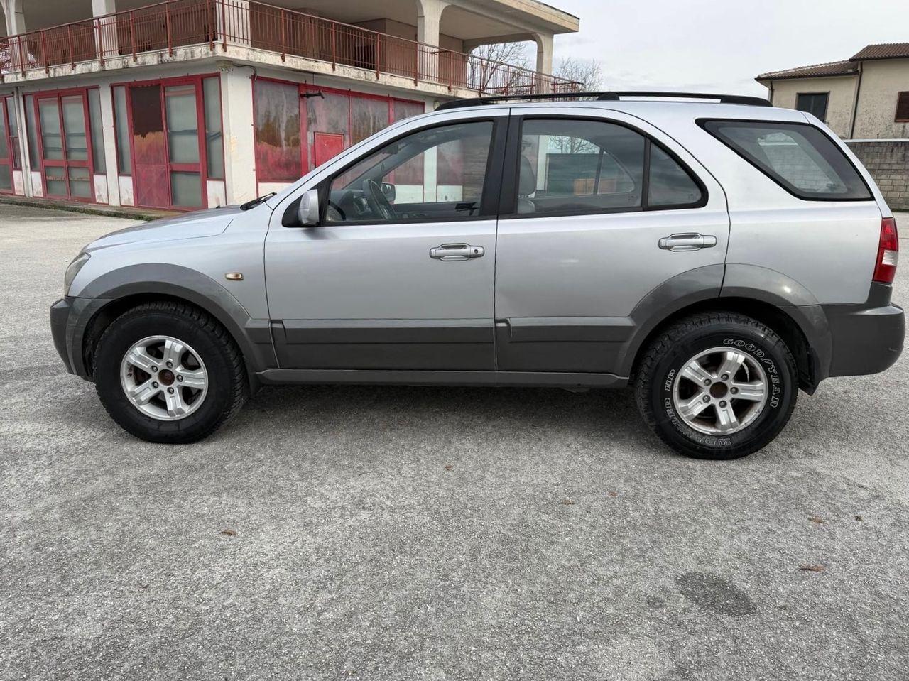 Kia Sorento 2006 — interior
