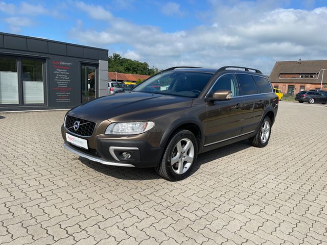 VOLVO XC70 T5 AWD Summum 1HD Leder TÜV NEU