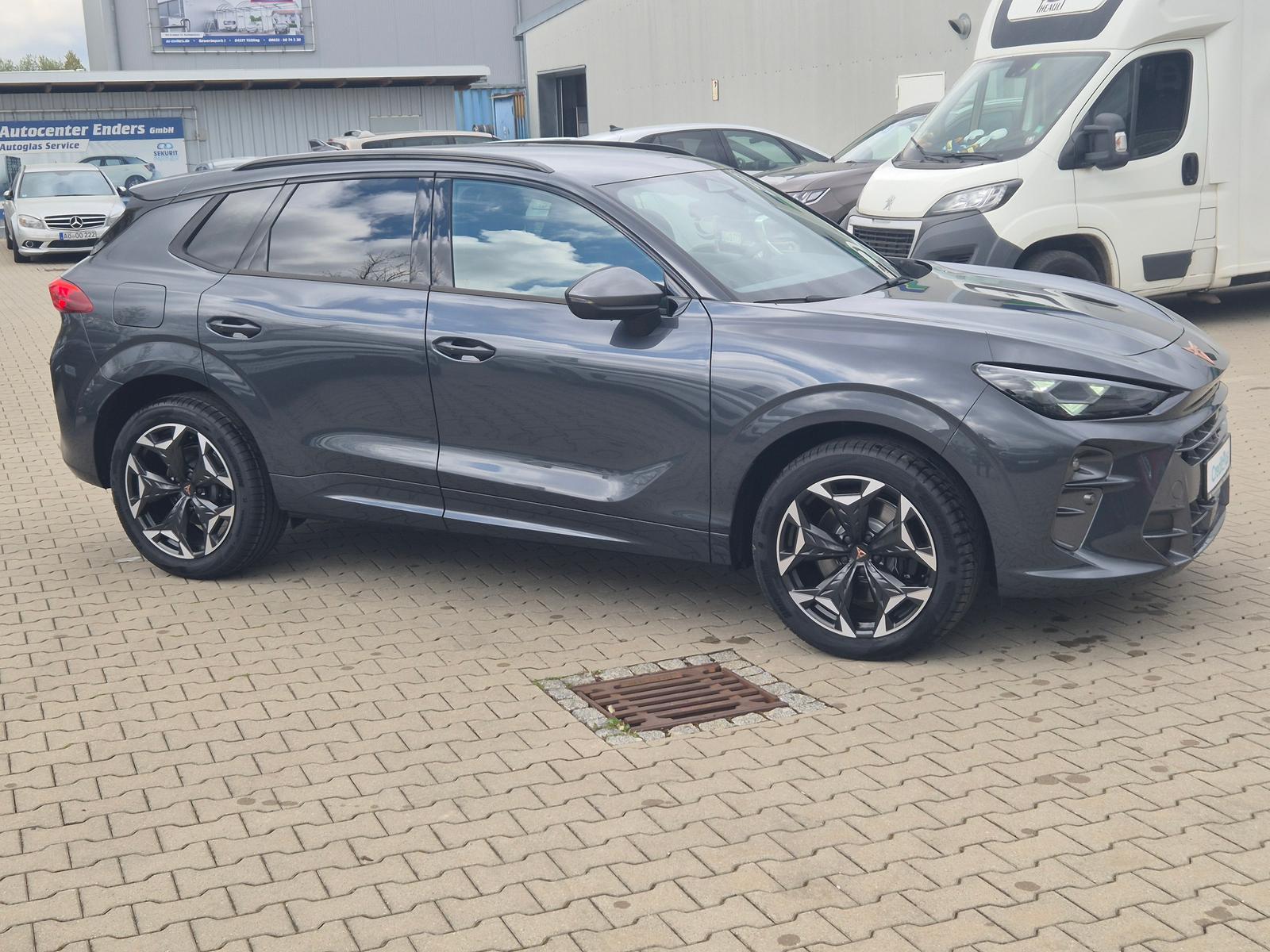 Cupra Terramar 16V TSI 2.0 TSI 195 kW 4Drive VZ AHK, миниатюра 8
