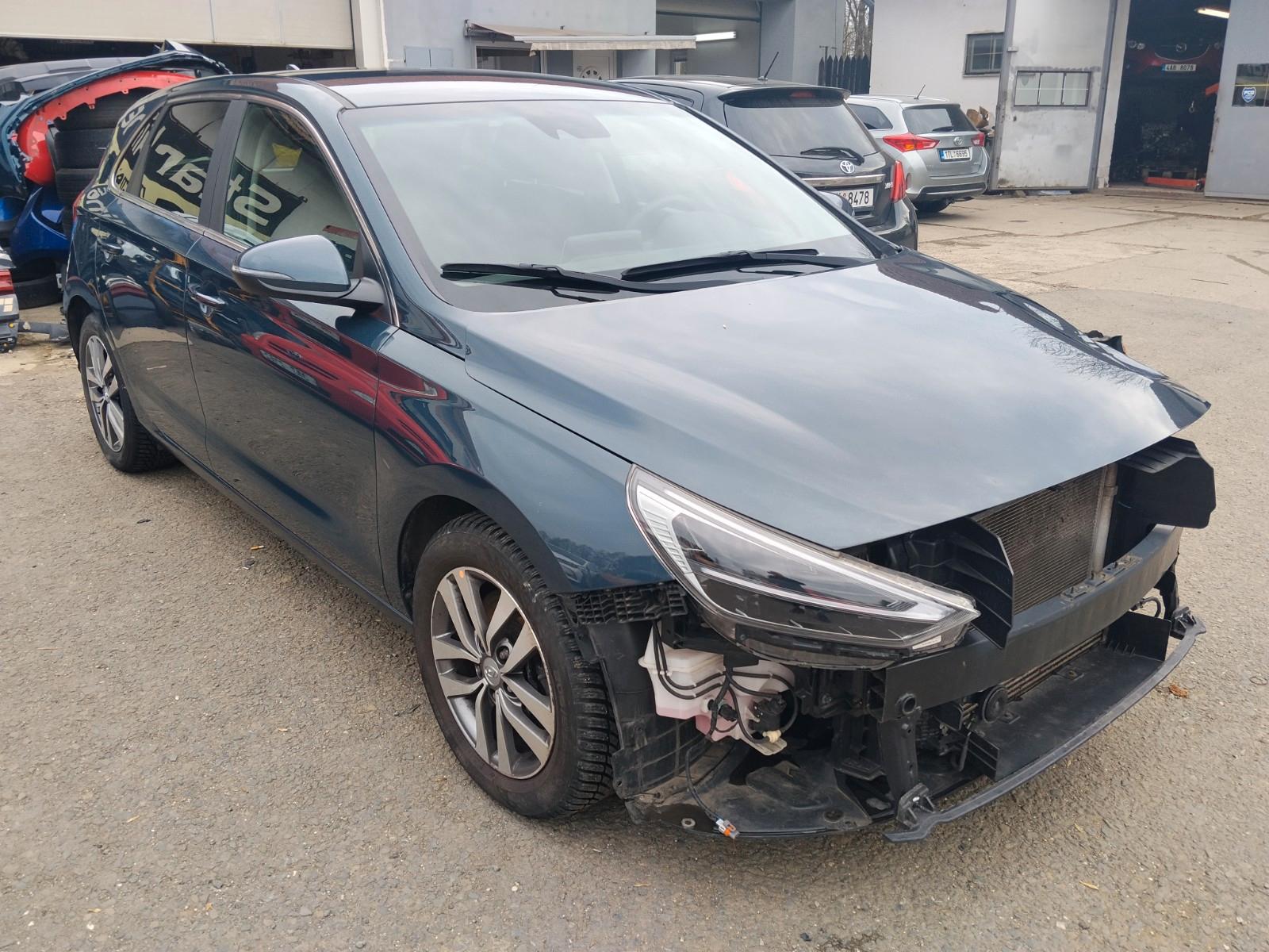 Hyundai i30 1.0 T-GDI