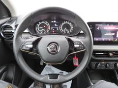 SKODA Fabia 1.0 TSI Tour LED Navi PDC Rfk Business 16' SKODA Fabia 1.0 TSI Tour LED Navi PDC Rfk Business 16'
