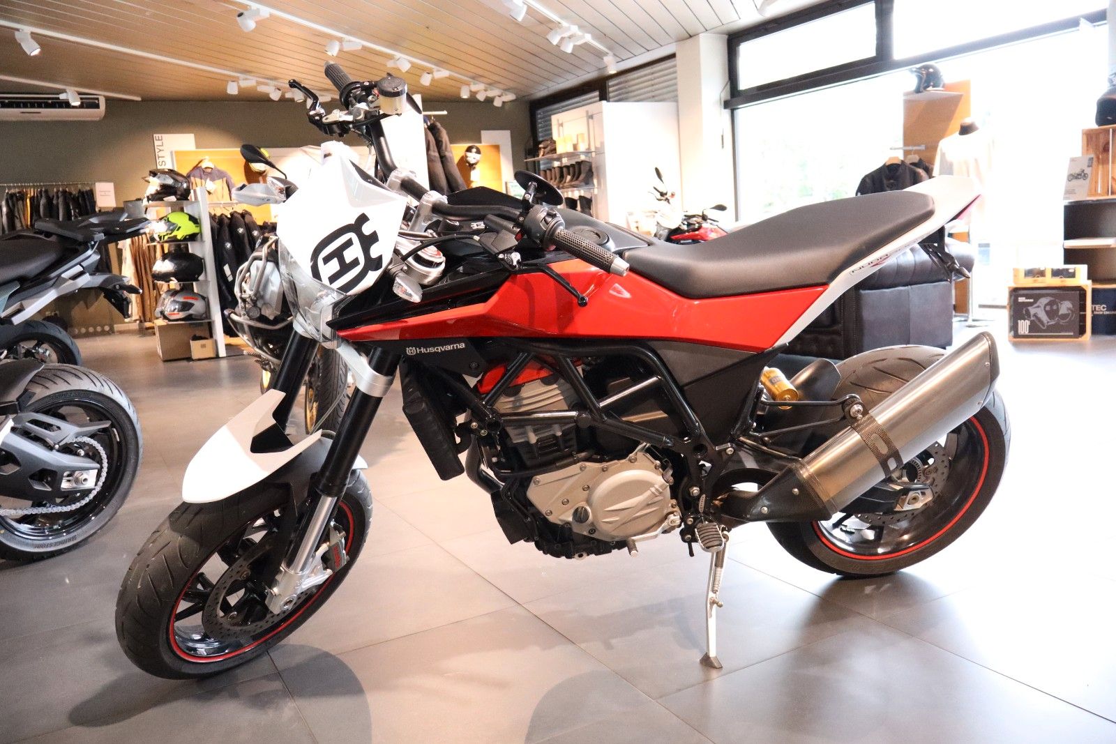 Fahrzeugabbildung Husqvarna Nuda 900R