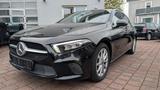 Mercedes-Benz A 200 Teilleder,Navi,wenigKM,RFK,PDC - Mercedes-Benz A 200 mit Benzin-Antrieb: Limousine, Schaltgetriebe