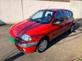 Renault Clio 1.4 5Türig /TÜV org 64Tkm / 1... - gebrauchte Renault Clio aus dem Jahr 2000