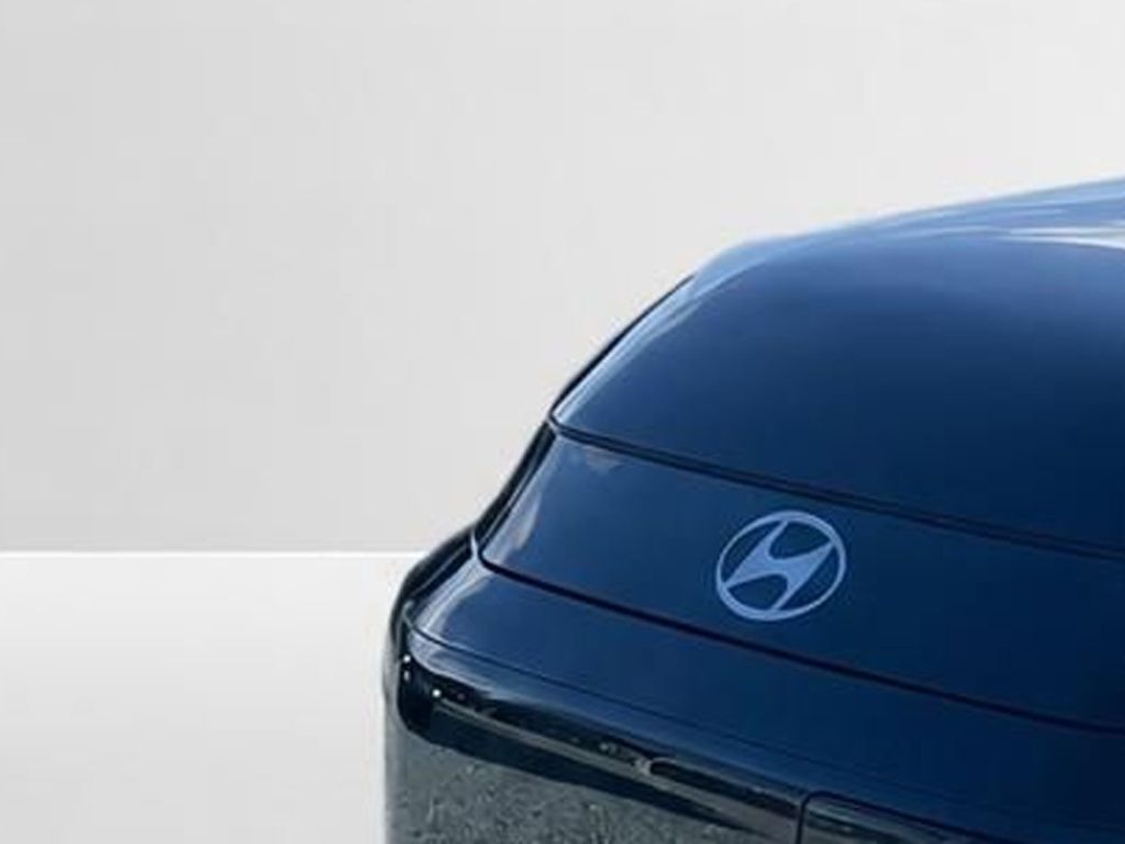 Fahrzeugabbildung Hyundai INSTER TREND ELEKTRO 2WD SHZ LHZ NAVI KAMERA PDC