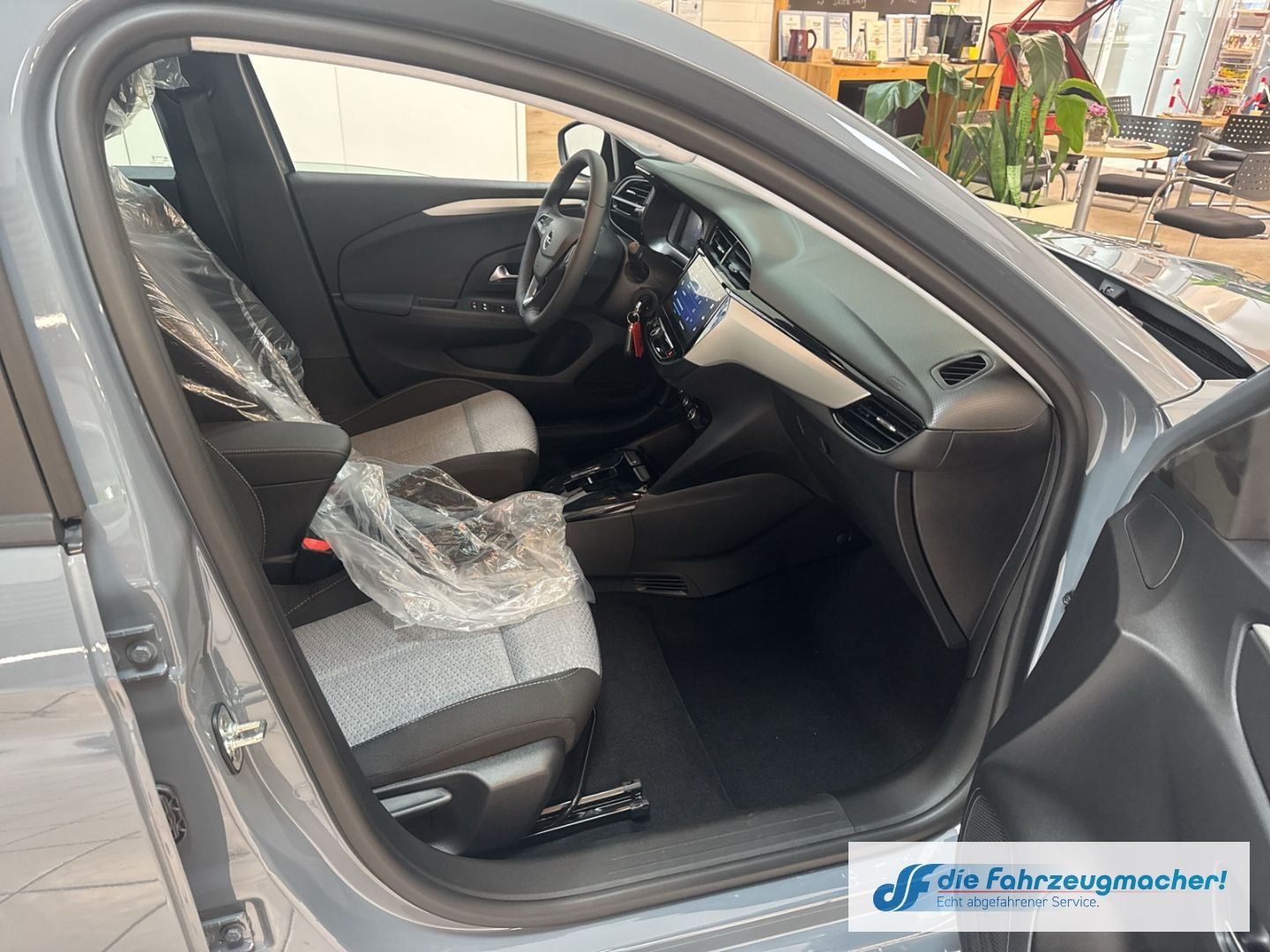 Fahrzeugabbildung Opel Corsa-e *SHZ 11KW Wärmepumpe Alu*Digitales Cockp