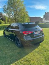 Mercedes-Benz A 35 AMG Mercedes-AMG 4MATIC - Mercedes-Benz A 35 AMG von privat