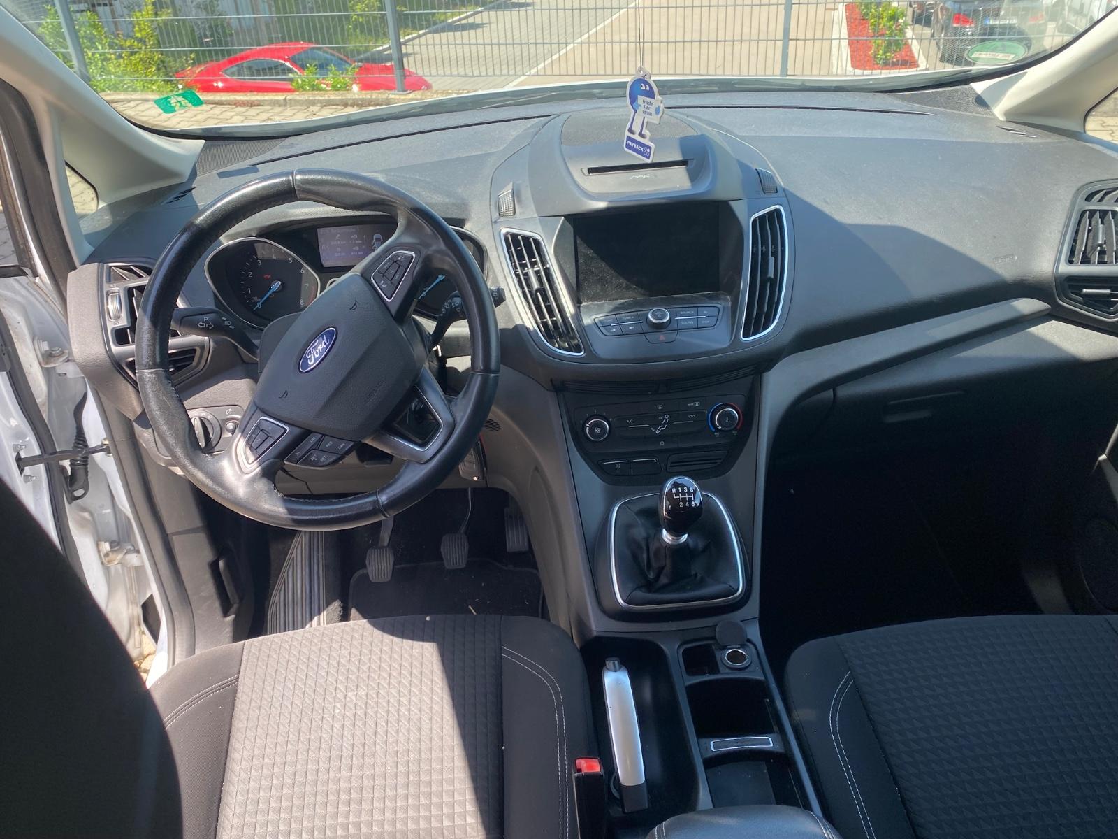 Ford C-MAX 2015 — photo 13