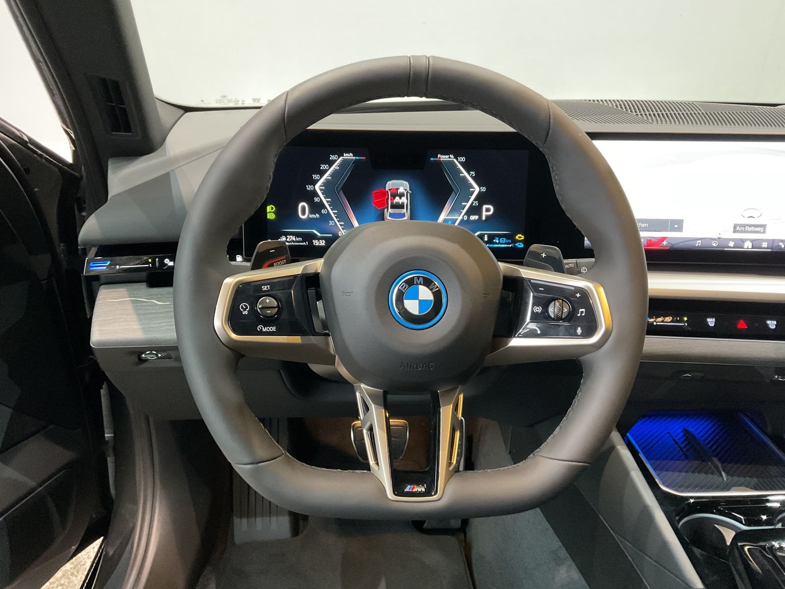 Fahrzeugabbildung BMW 530e iPerformance 20" LMR, Komfortzugang, AHK