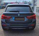 BMW 520d xDrive Touring A -mit Garantie M-Sportpaket - mit Diesel-Antrieb: Grau, Kombi, Sportpaket