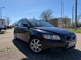 Volvo V50 1,6d DRIVe TÜV 11/27 AHK Navi SHZ 8Fach  - Volvo V50: 1.6