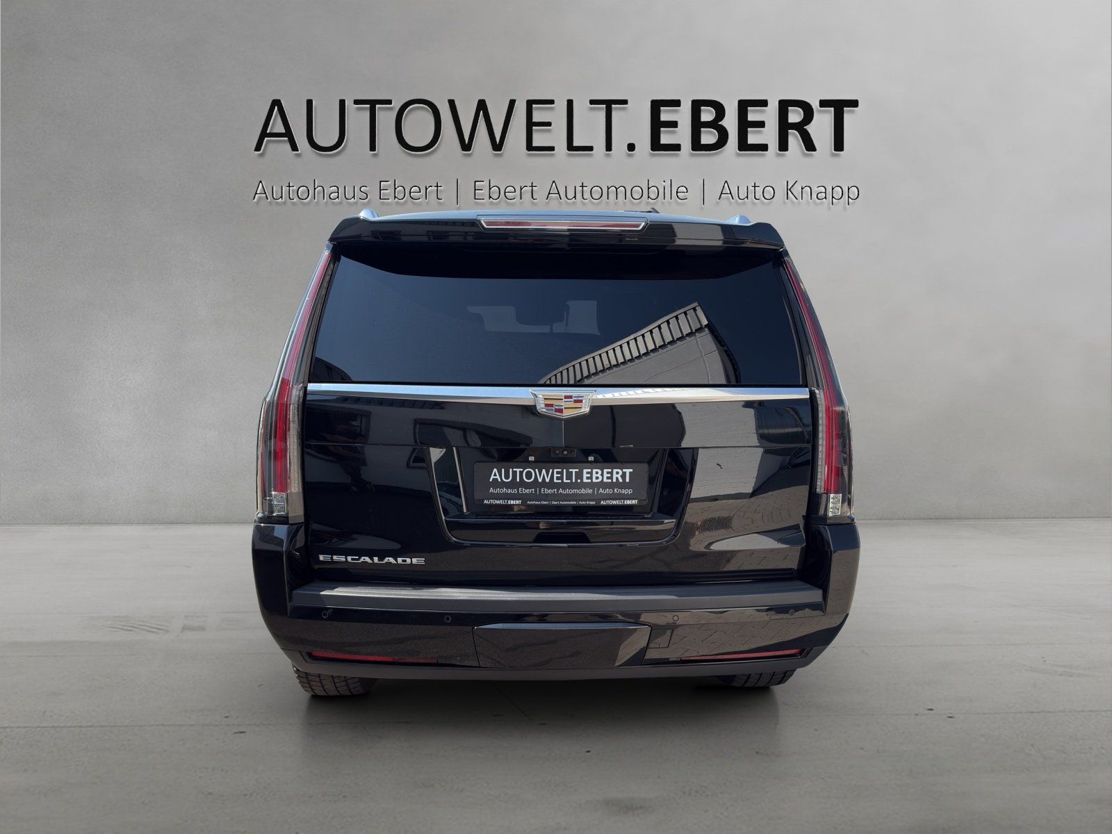 Fahrzeugabbildung Cadillac Escalade 6.2 V8 Platinum/GSD/BOSE/HUD/360°CAM/