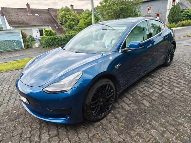 TESLA Model 3 SR *AHK*