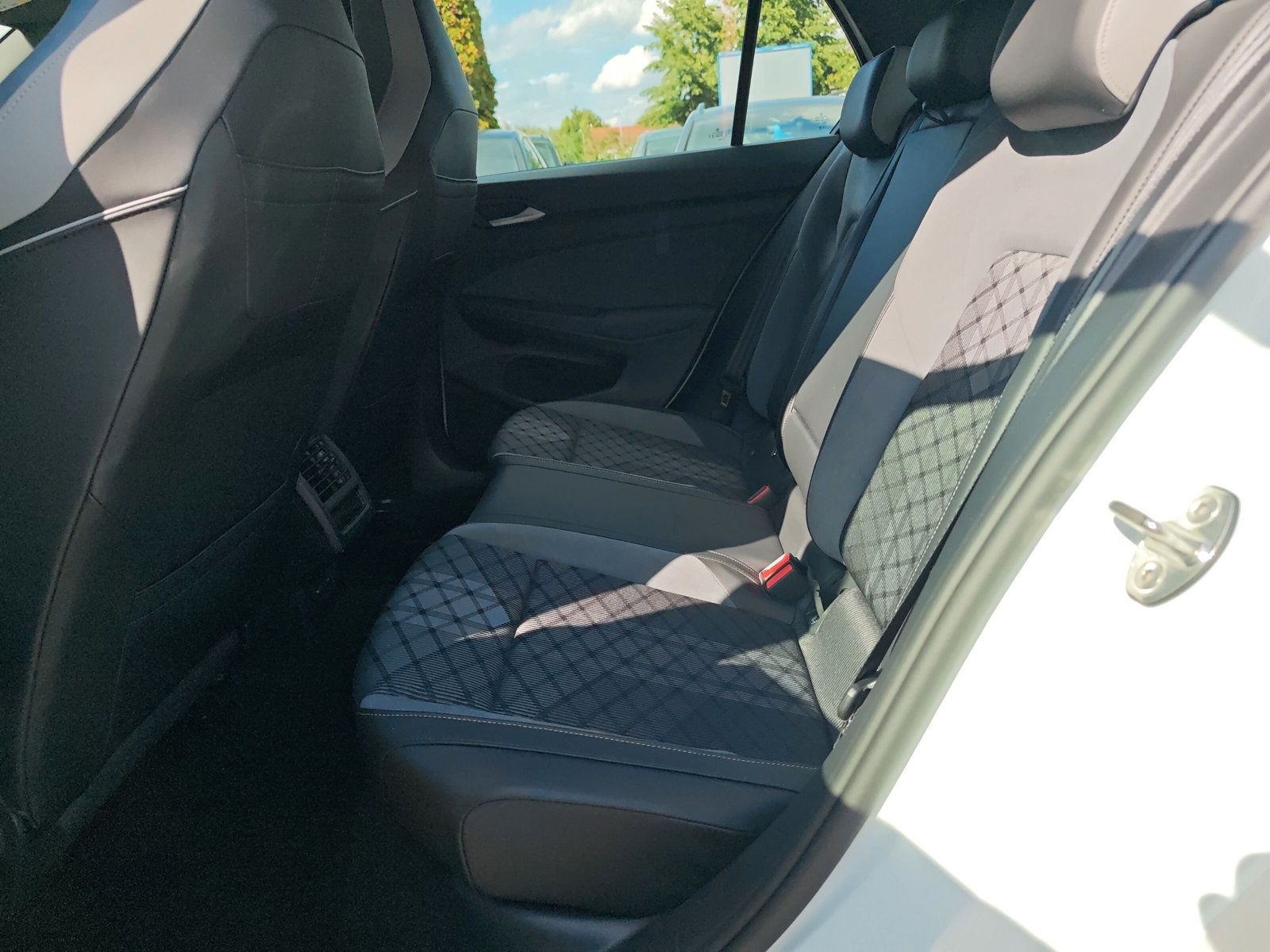 Golf R-Line eTSi DSG LED IQ Drive