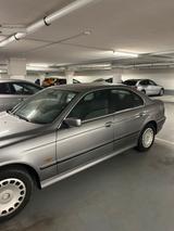 BMW 520i E39 5er-Reihe - BMW 520 aus 1996: 520i