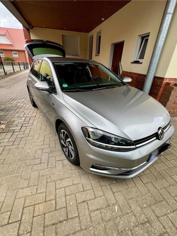 Image of Volkswagen Golf