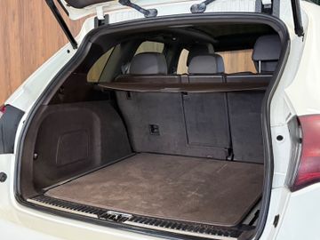 Porsche Cayenne - 9