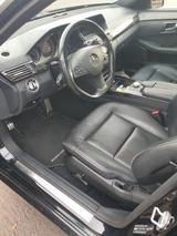 Mercedes-Benz E 300 CDI BlueEFFICIENCY - - gebrauchte Mercedes-Benz E 300 aus dem Jahr 2011