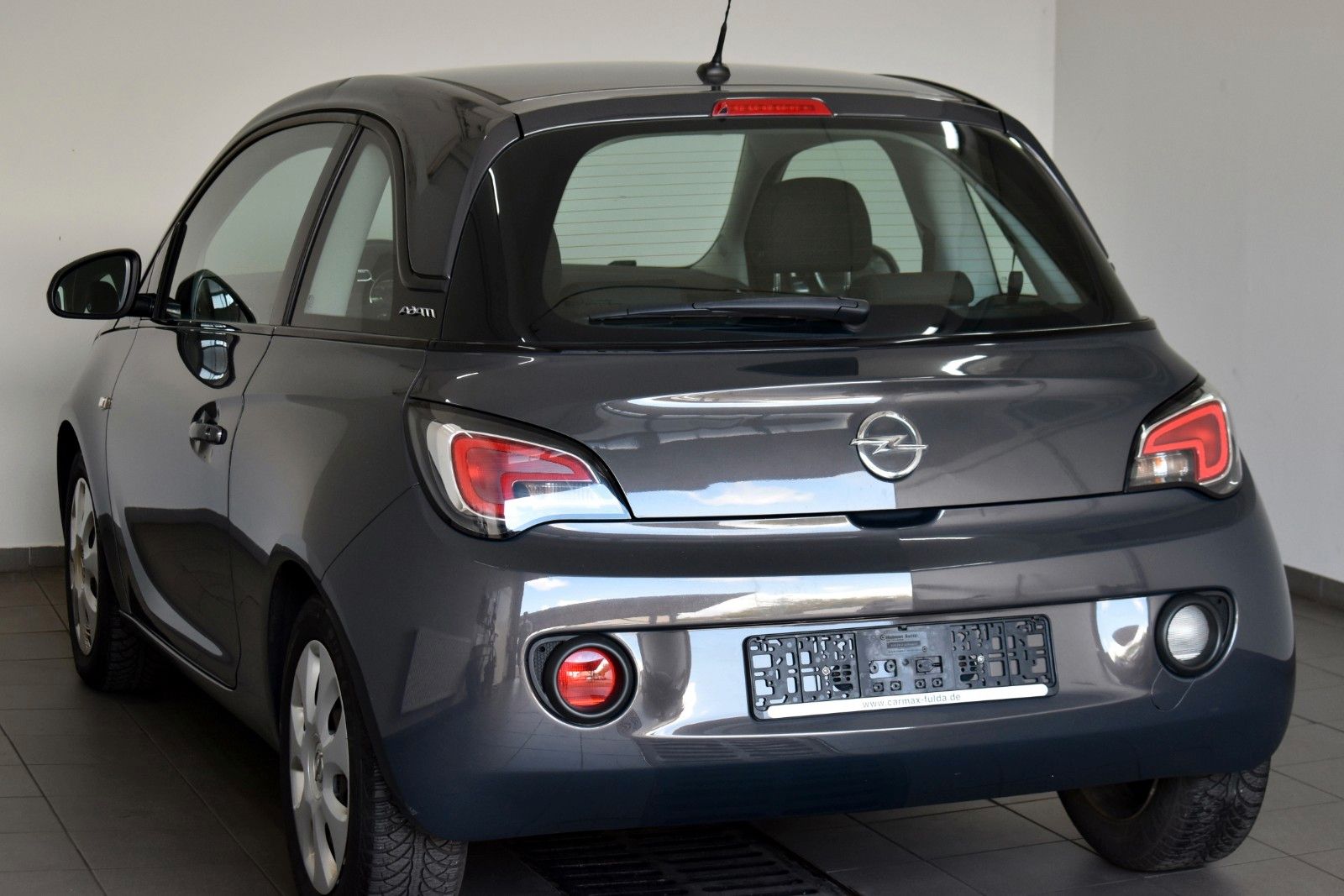 Fahrzeugabbildung Opel Adam 8 fach bereift
