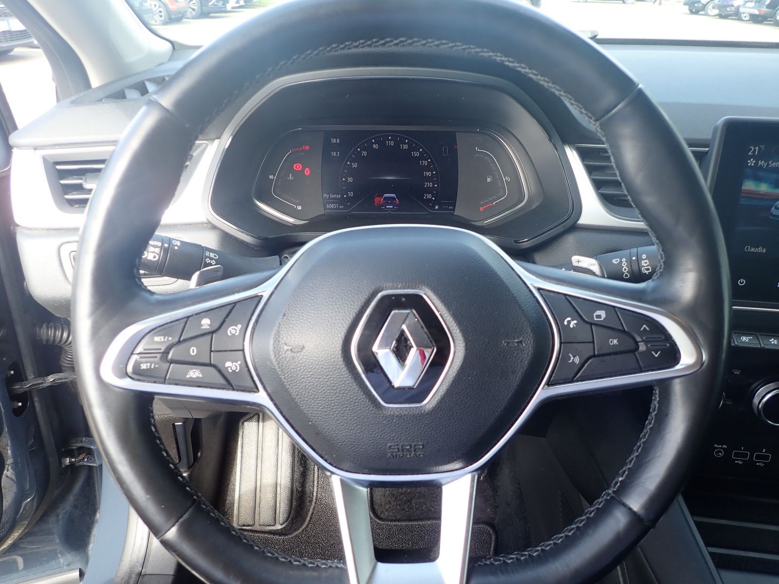 Fahrzeugabbildung Renault Captur Techno Mild Hybrid 140