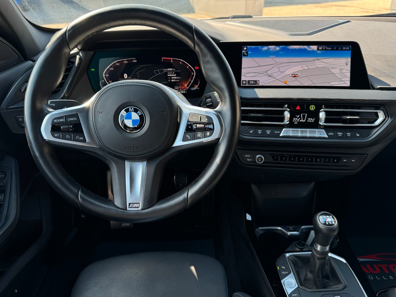 Fahrzeugabbildung BMW 118i F40 M Sport LED PDC Temp HiFi Navi LCProf.