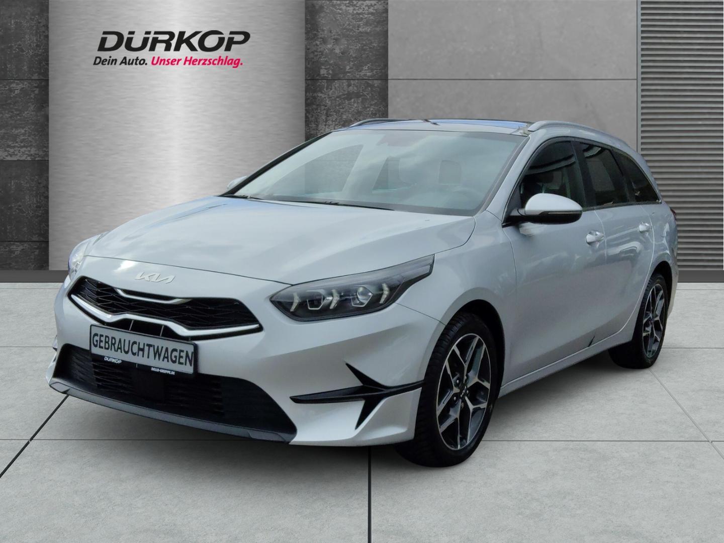 Kia Ceed_sw Spirit 7-AT El. Panodach Navi LED ACC Ap