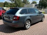 Skoda Octavia Combi Clever - Skoda Octavia: Clever