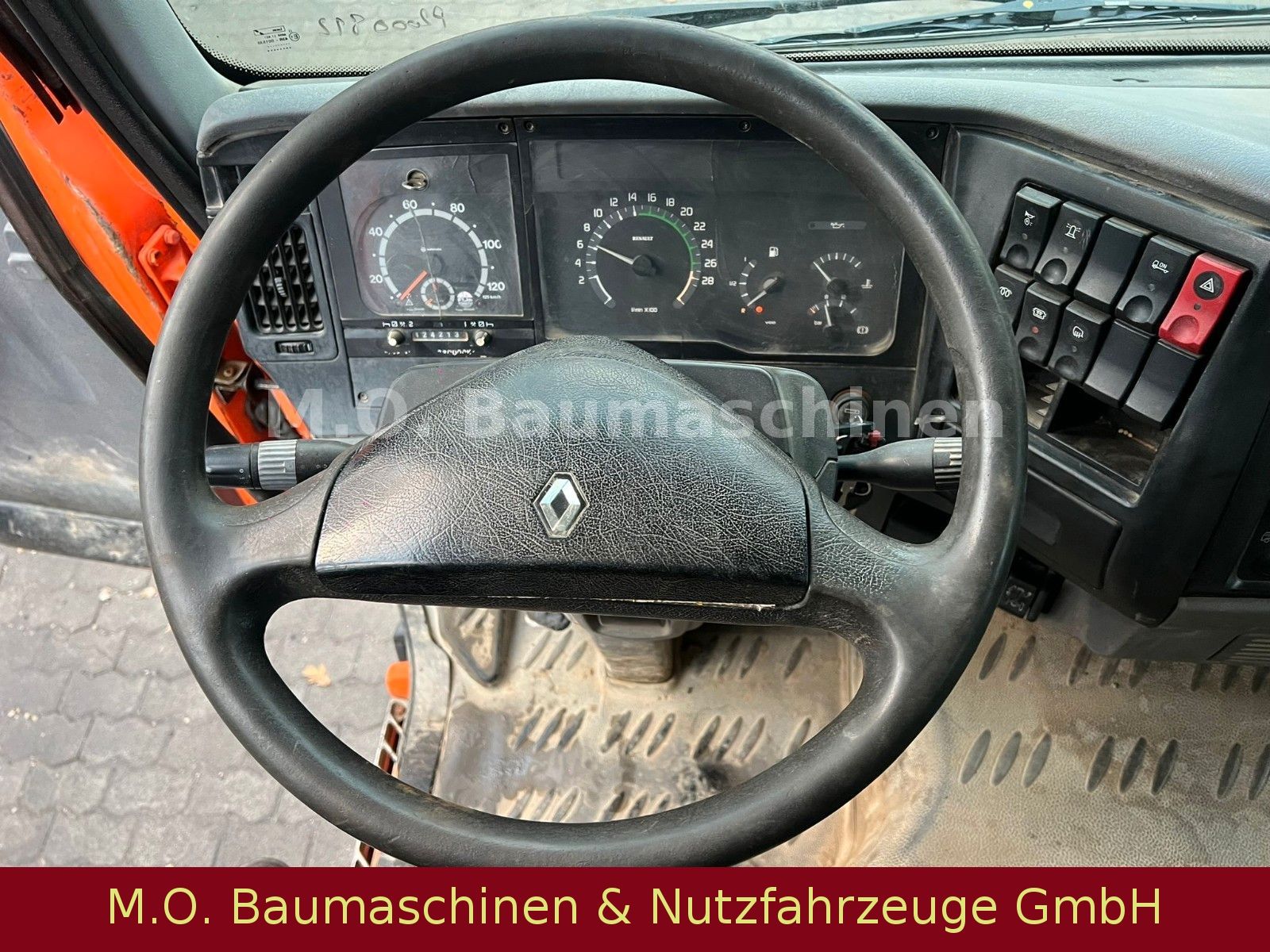 Fahrzeugabbildung Renault Midlum 180-12 / Doka / 3-seiten Kipper /