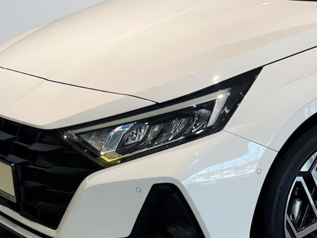 Fahrzeugabbildung Hyundai i20 N Line (100PS) +Assistenz-Paket+Smart-Paket