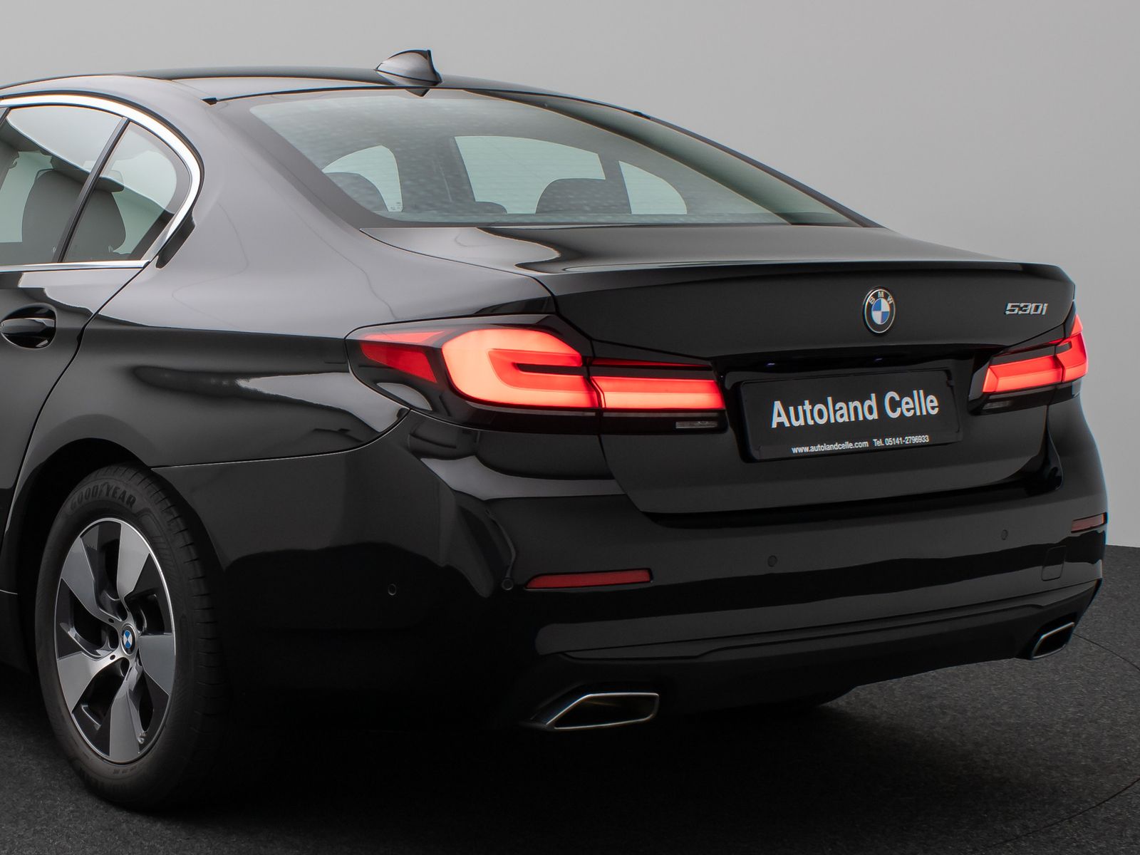 Fahrzeugabbildung BMW 530i Lim.DAB CockPitPro PDC Sitzhzg Alarm LED