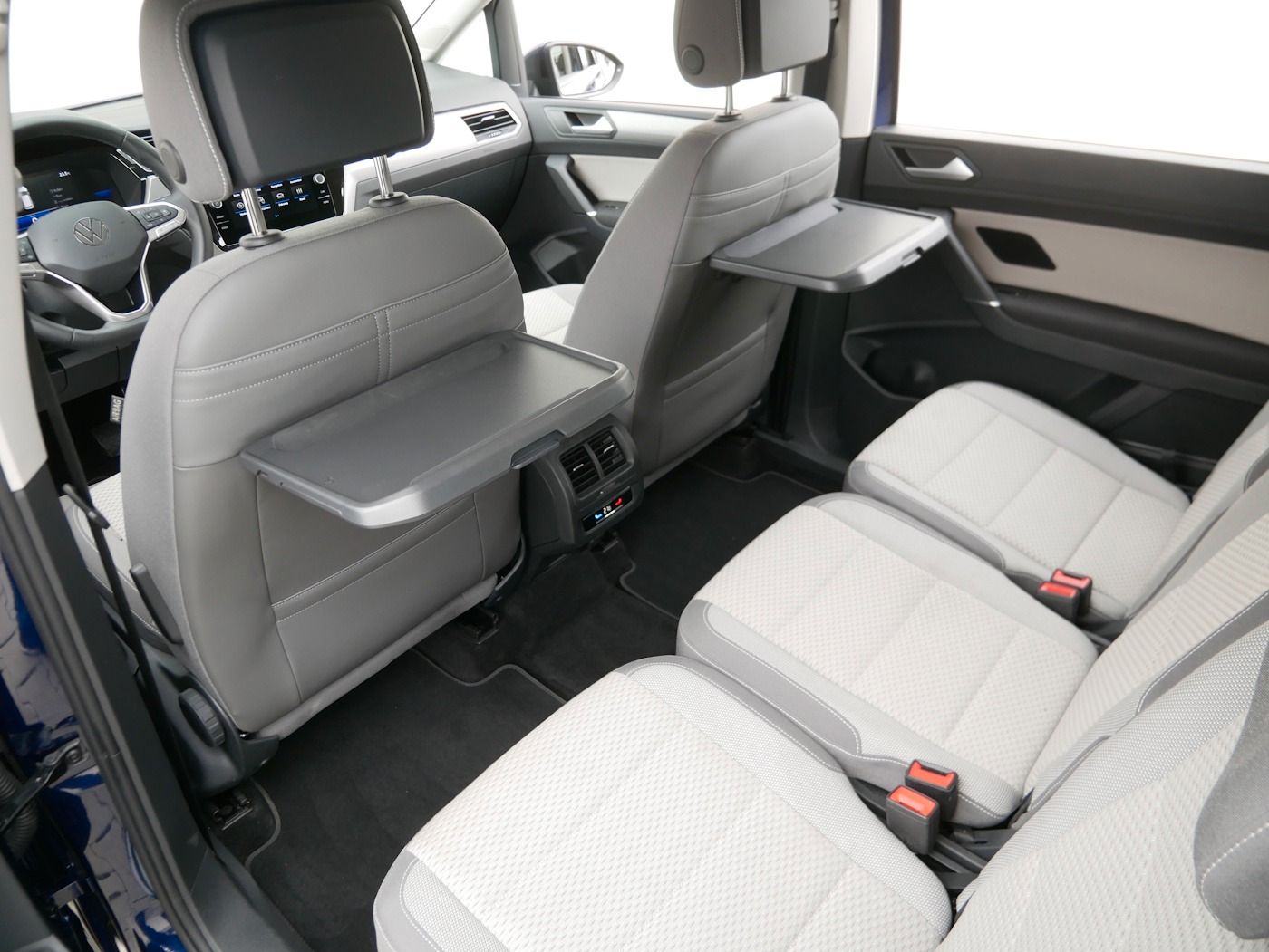 Fahrzeugabbildung Volkswagen Touran 1.5 Comfortline NEU49T 7-Sitzer AHK Kamer