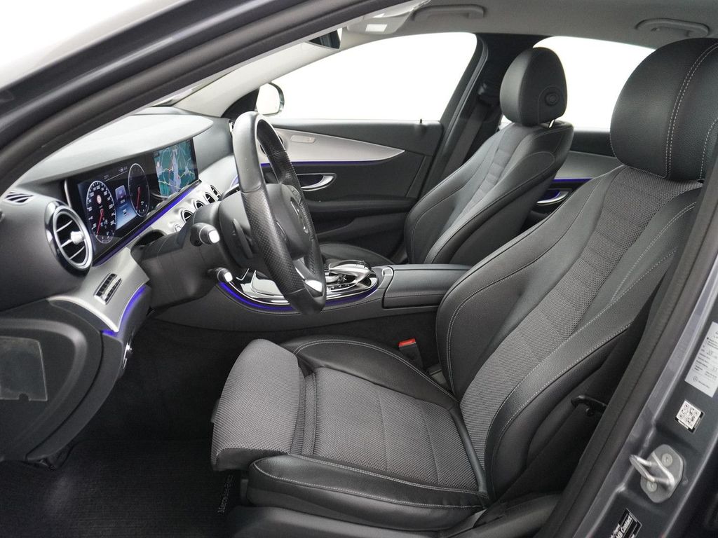 Mercedes-Benz E 350 e Avantgarde AHK Widescreen Sfeer verlicht