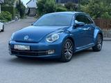 Volkswagen Beetle Allstar BMT*NAVI*SHZ*TEILLEDER*KAMERA*PDC - Volkswagen Beetle: Blau
