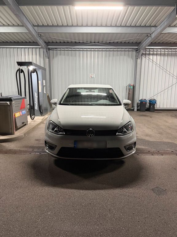 Image of Volkswagen Golf
